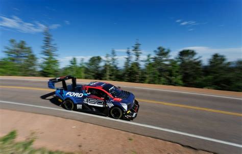 escort cr7|Pikes Peak 2024 : La « course vers les nuages » remportée par .